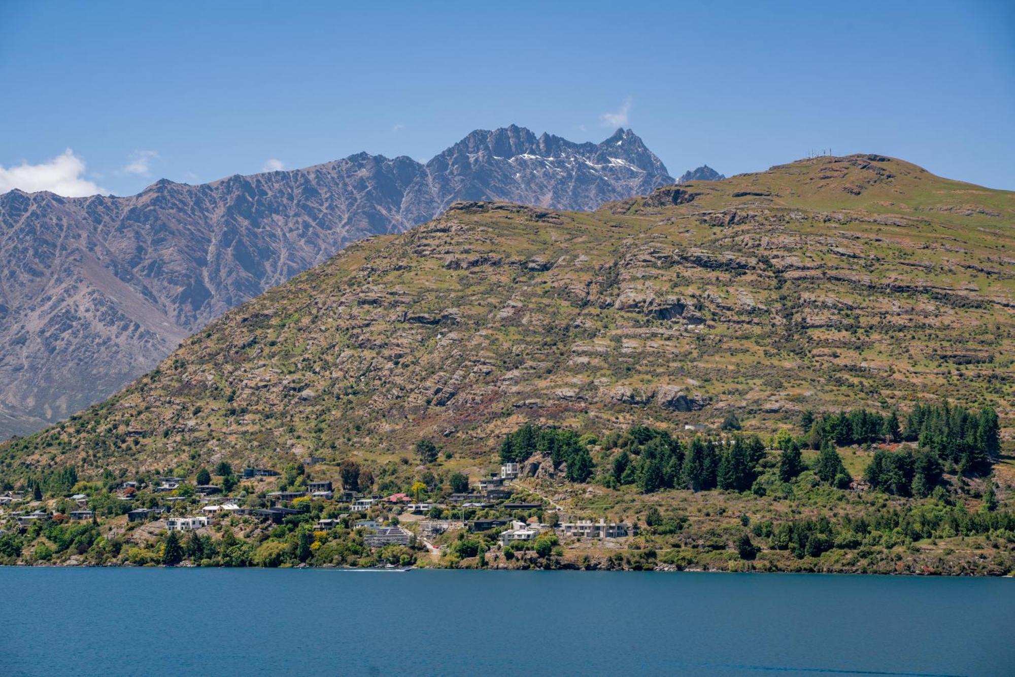Lakefront Living At Remarkables Retreat - Eight Queenstown Exteriér fotografie